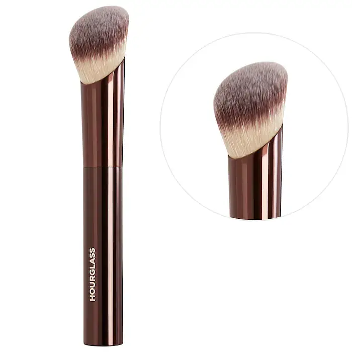 Hourglass Cosmetics Ambient Soft Glow Foundation Brush