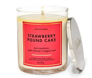 Bath & Body Works Single Wick Candle Strawberry Pound Cake