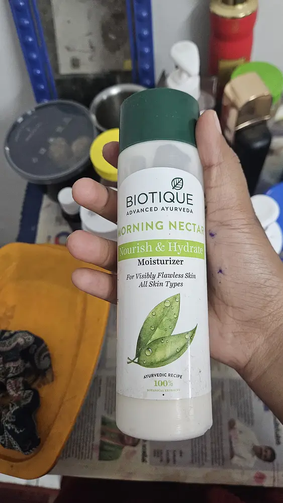 Biotique Biotique Morning Nectar Nourish & Hydrate Visibly Flawless Skin Moisturizer